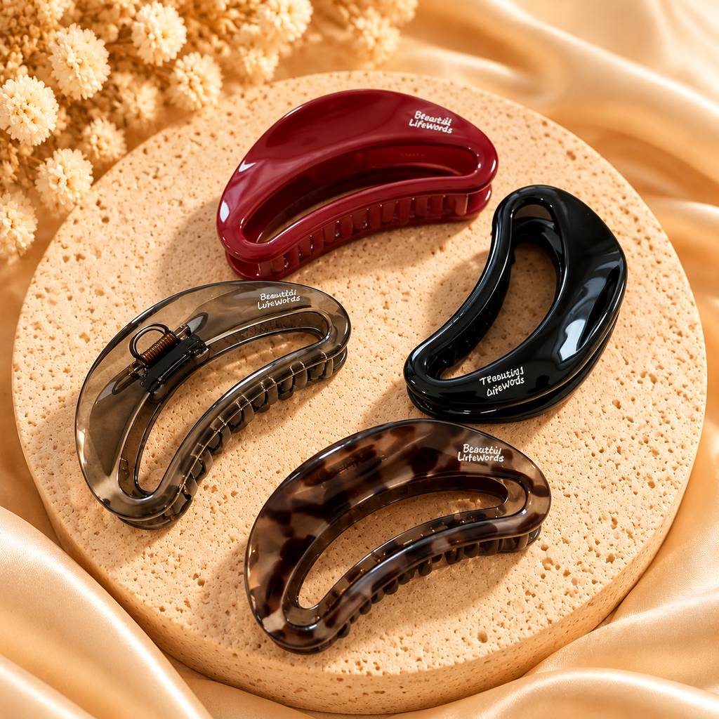 Oversized Glossy Claw Clip