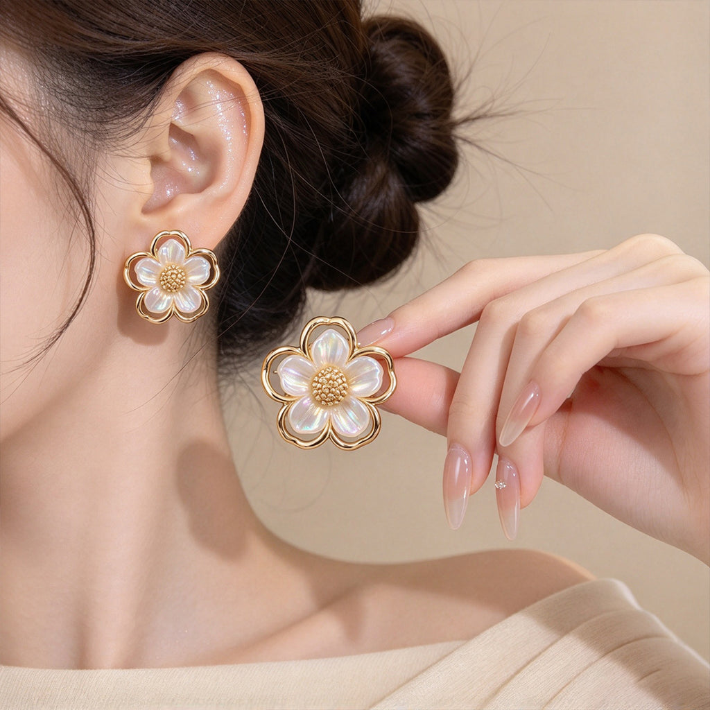 Pearl Flower Stud Earrings