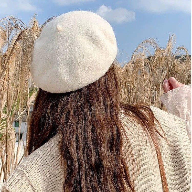 Classic Wool-Look Beret