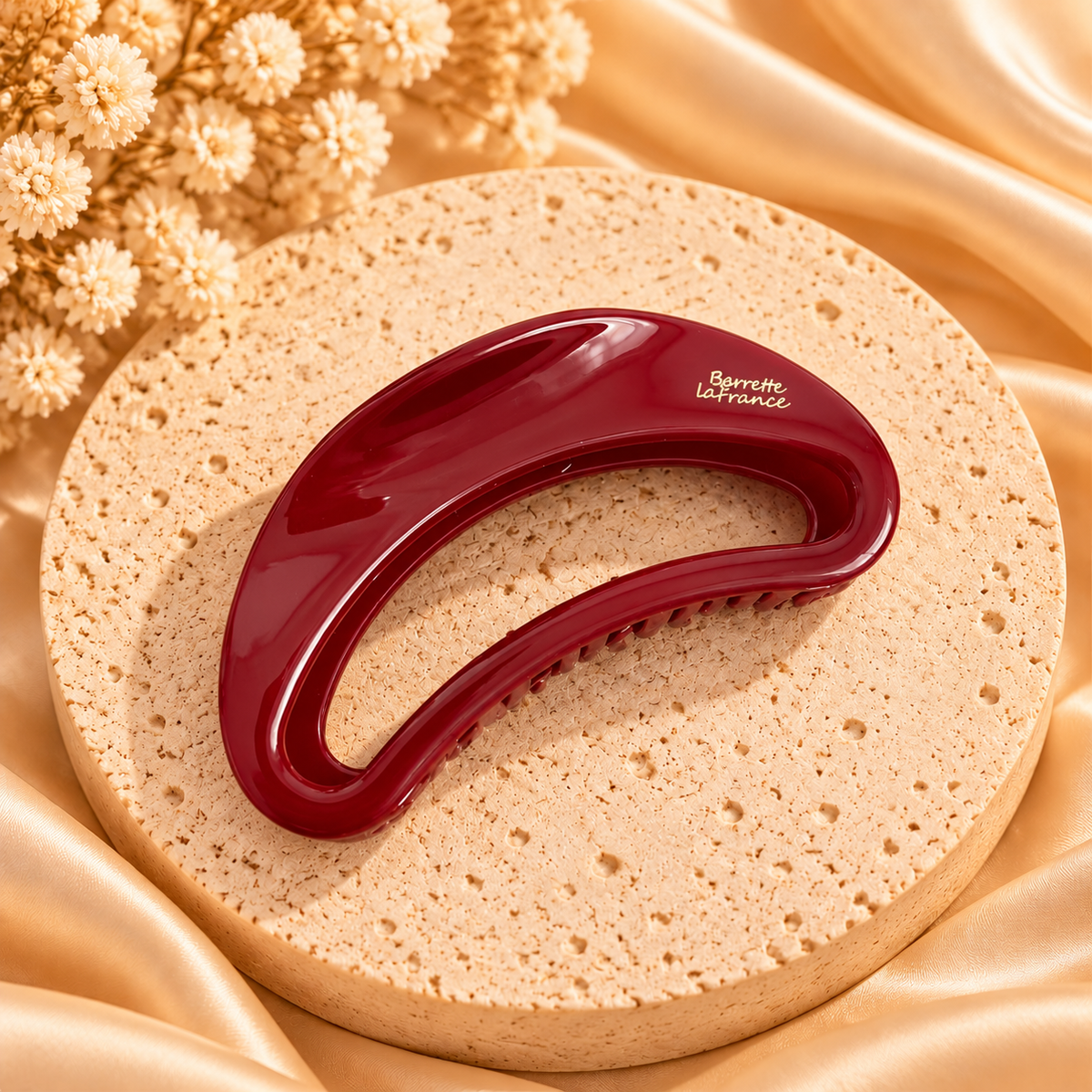 Oversized Glossy Claw Clip